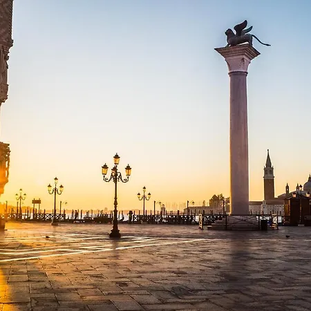 Ca Cicogna Air Conditioning And Fast Wifi, Location * Venise