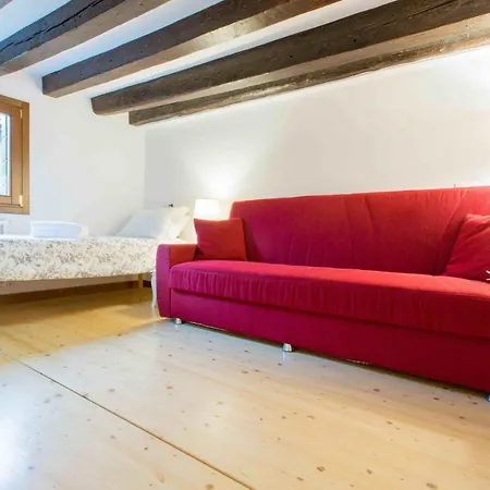 Apartment Ca Cicogna Air Conditioning And Fast Wifi, Central Location Apartment