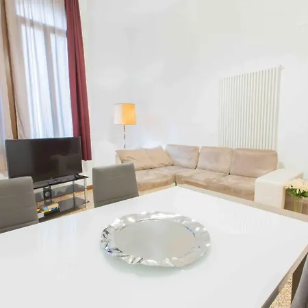 Ca Cicogna Air Conditioning And Fast Wifi, Central Location Apartment *