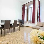 דירה Ca Cicogna Air Conditioning And Fast Wifi, Location