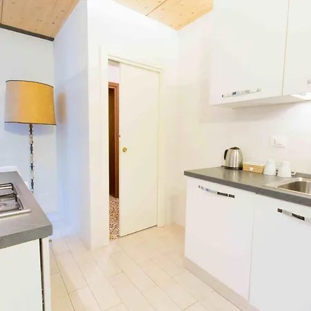 Ca Cicogna Air Conditioning And Fast Wifi, Location Daire Venedik